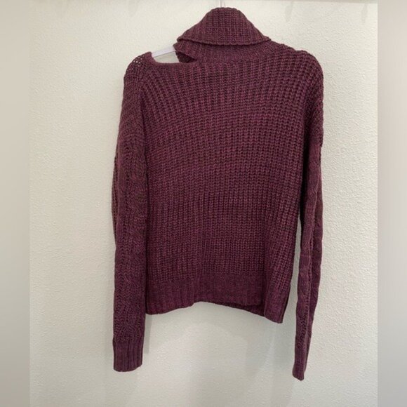 John + Jenn Burgundy Turtleneck Sweater Classic Chunky Chic Cable Knit Soft - Picture 6 of 6